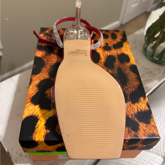 Red Heels - Picture 3 of 3